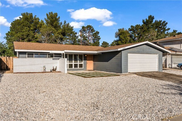 Building Photo - 14147 Arrowhead Dr