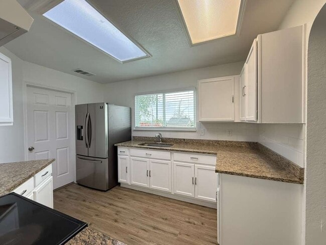 Foto del edificio - 6414 Kensinger Pass