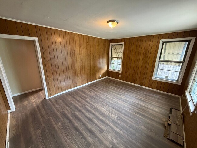 Foto del edificio - Spacious 3 Bedroom Home