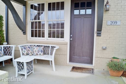 Building Photo - 209 Barristers Ct