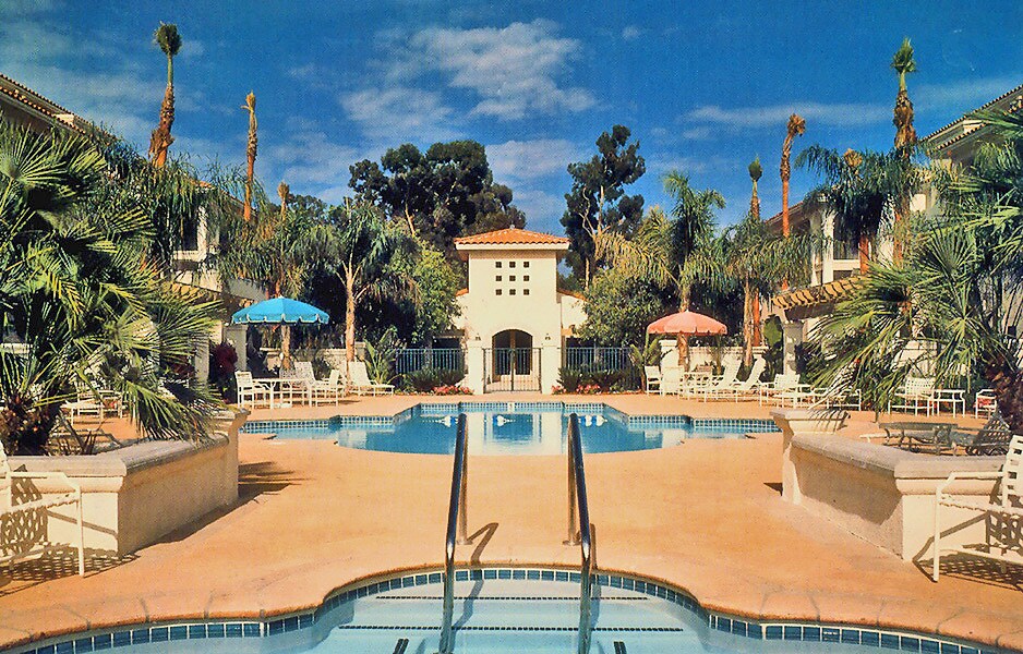 Primary Photo - 128 Por La Mar Cir