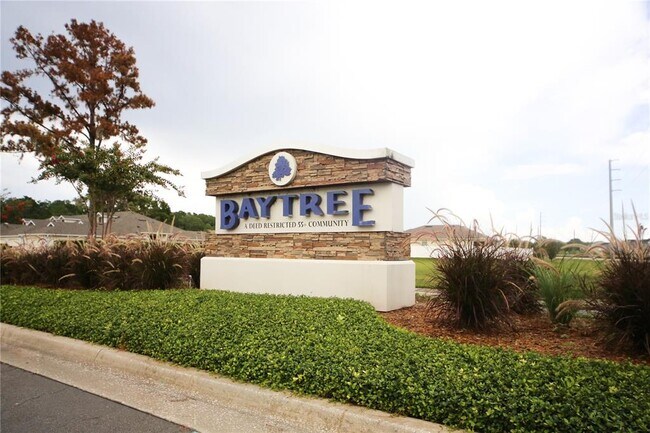 Foto del edificio - 136 Baytree Blvd