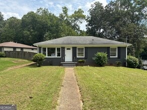 Building Photo - 1622 Venice Dr SE