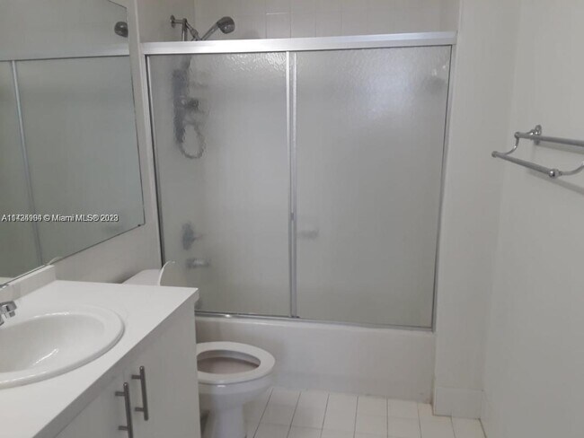 Foto del edificio - 5091 NW 7th St