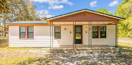 Building Photo - 4472 Springbank Rd
