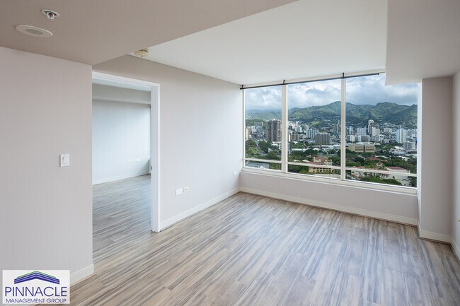 Building Photo - 1009 Kapiolani Blvd