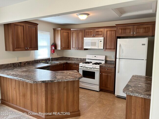 Building Photo - 503 NJ-36