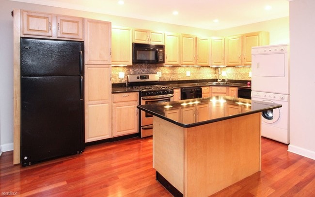 Building Photo - 2 br, 1 bath Apartment - 94 Florida St # 3