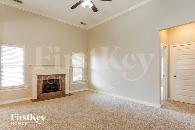 Foto del edificio - 604 Round Rd