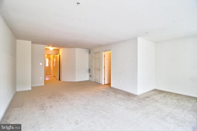 Building Photo - 2526 Carrington Way