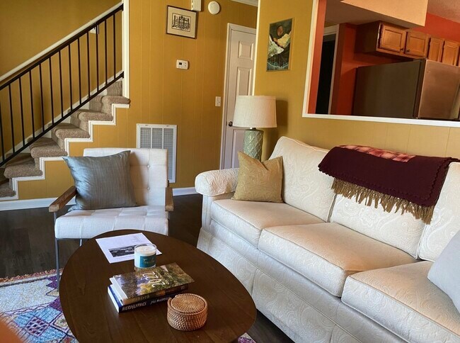 Foto del edificio - 777 Winding Hills Ln