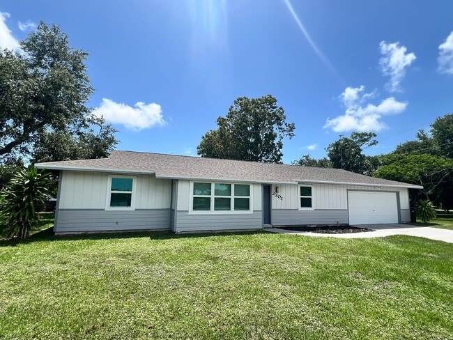 NEWLY RENOVATED 3 BEDROOM 2 BATH HOME- TIL... - NEWLY RENOVATED 3 BEDROOM 2 BATH HOME- TIL...