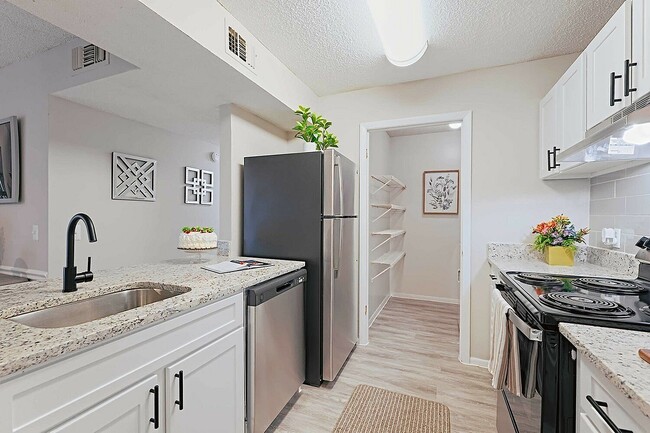 Building Photo - The Park at Trapani