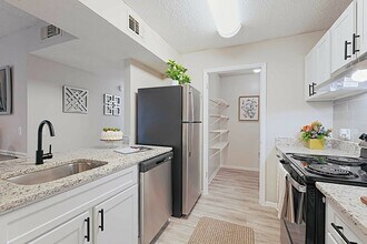 Building Photo - The Park at Trapani