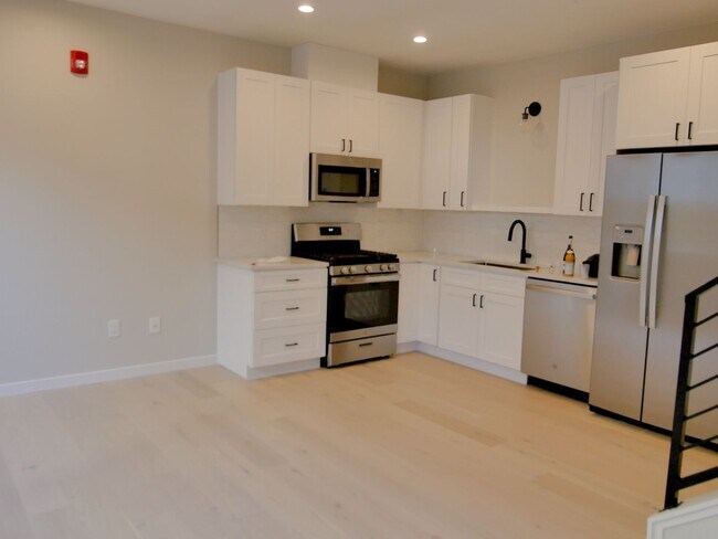 Foto del edificio - 1 Bedroom Townhome in Denver