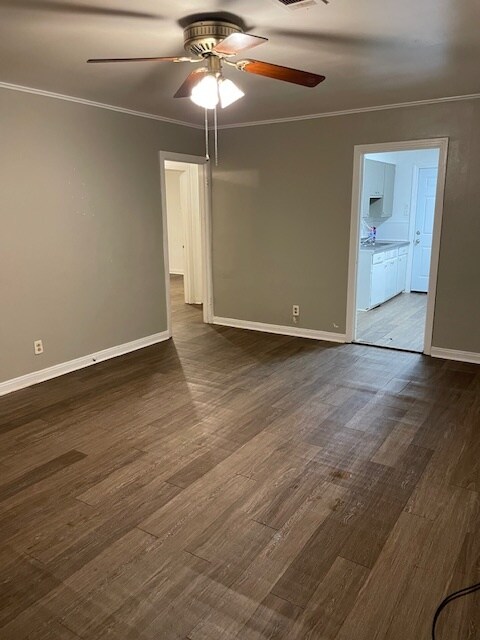 Foto del edificio - 711 Macy Ave