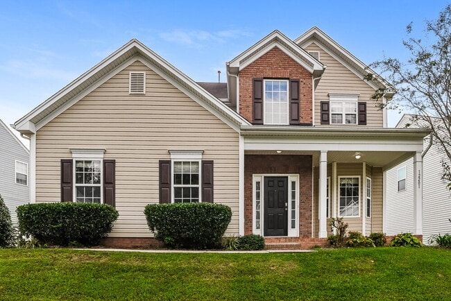 Building Photo - 12201 Palomar Dr