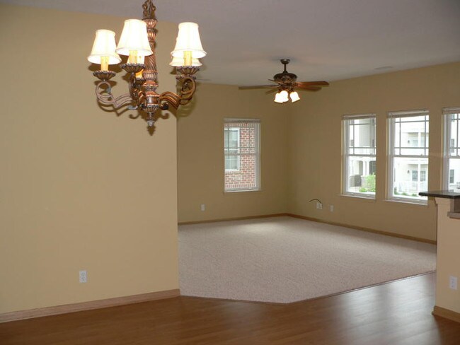 Foto del edificio - 2425 Aspen Rd