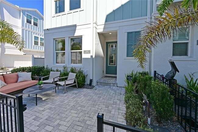 Foto del edificio - 2451 Mangum Ct