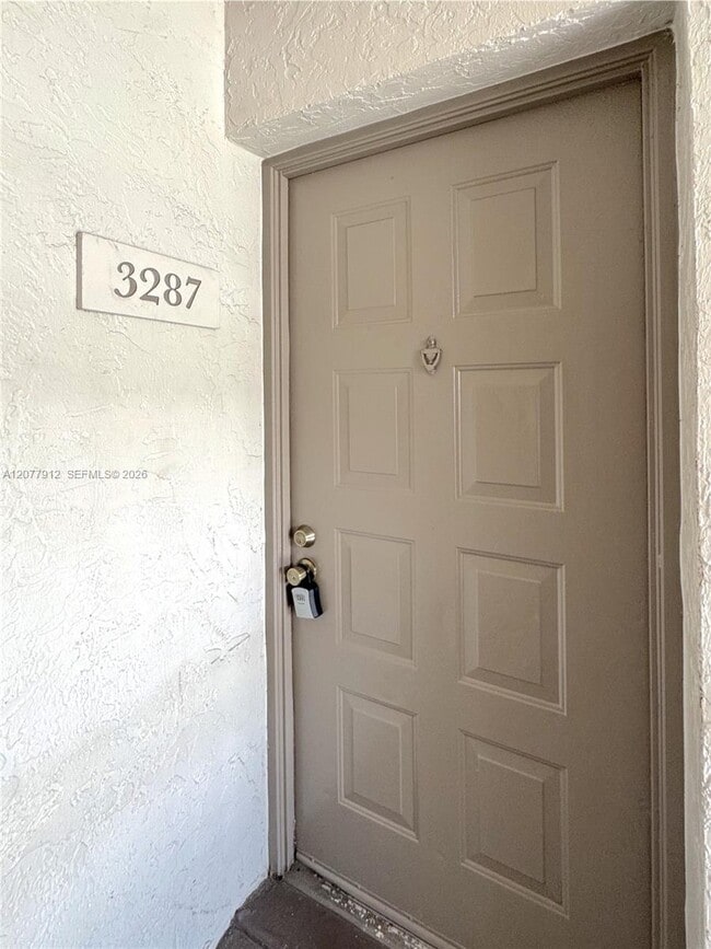 Building Photo - 3287 Coral Lake Dr