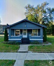 Building Photo - 623 2nd Ave