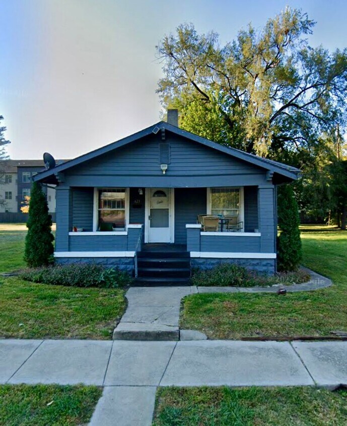 Foto principal - 623 2nd Ave