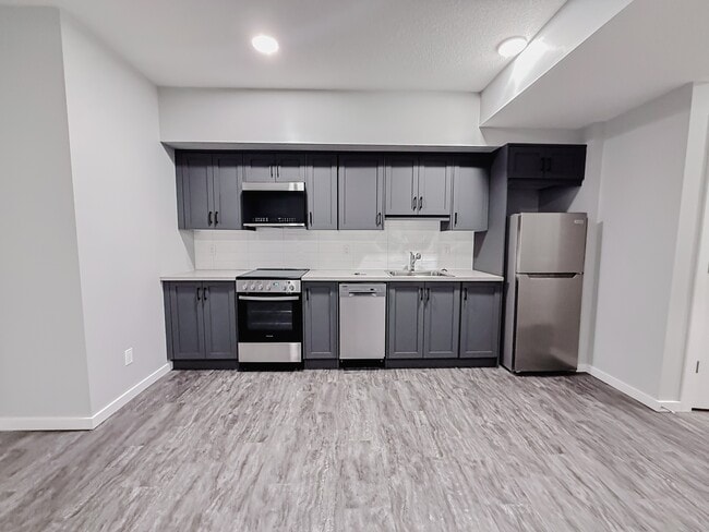 Building Photo - 31 Legacy Pass SE