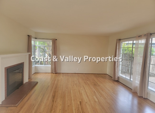 Foto del edificio - Beautiful Home in South Salinas!