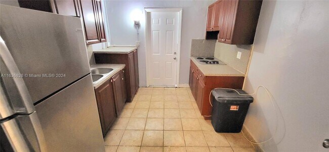 Foto del edificio - 4419 NW 17th Ave