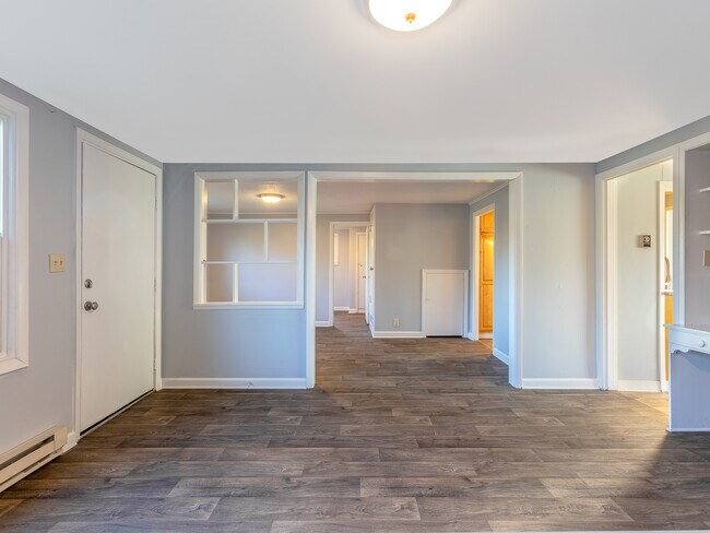 Building Photo - 540 SE 151st Ave