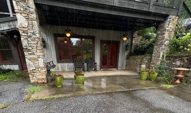 396 Cunningham Rd