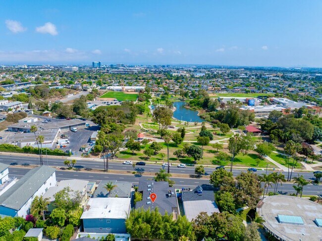 Foto del edificio - 1542 Manhattan Beach Blvd