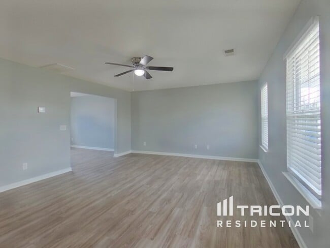 Building Photo - 108 Chethan Cir