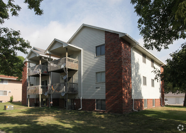 Building Photo - Sunrise Valley Trails Apartments