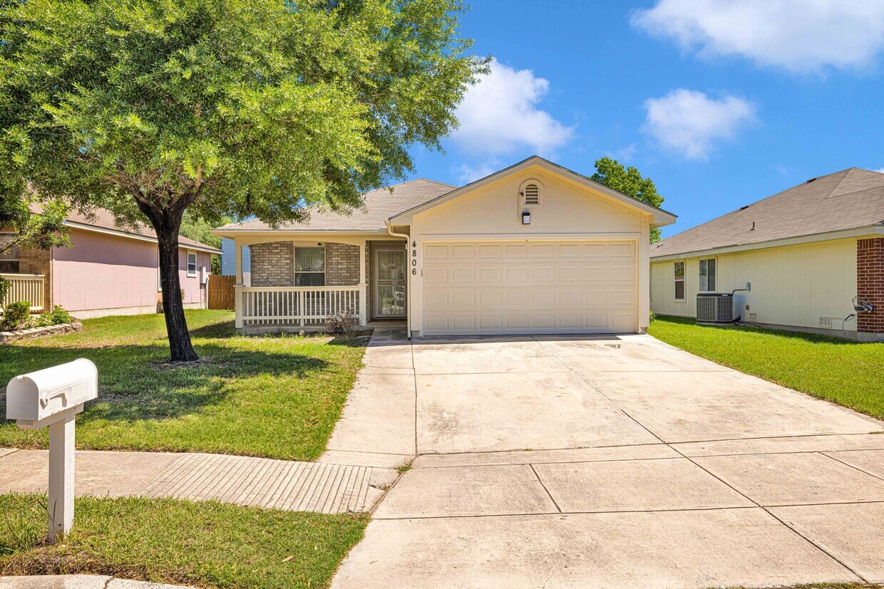 Primary Photo - Beautiful Rental Home located in NE San An...