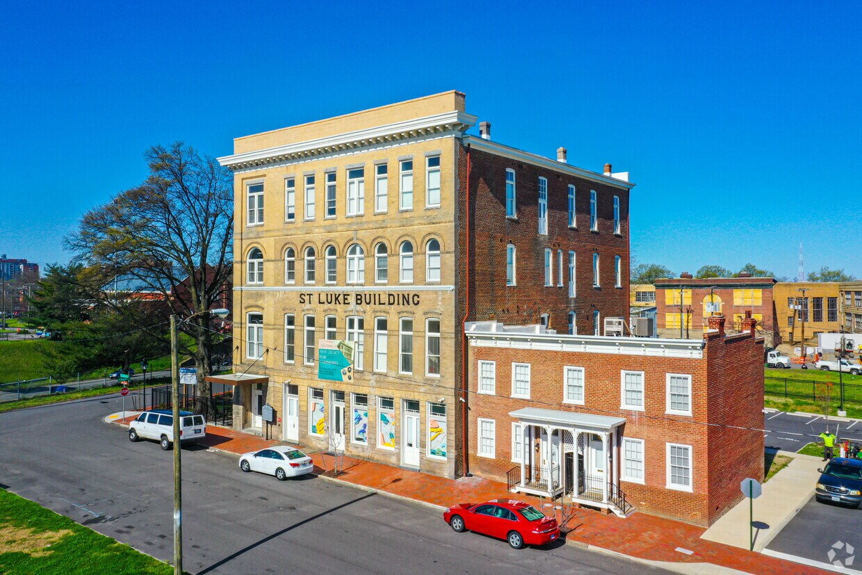 Primary Photo - St. Luke Apartments