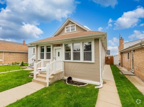 Building Photo - 3525 S 52nd Ct