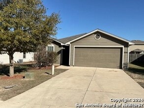 Building Photo - 1422 Dove Bend