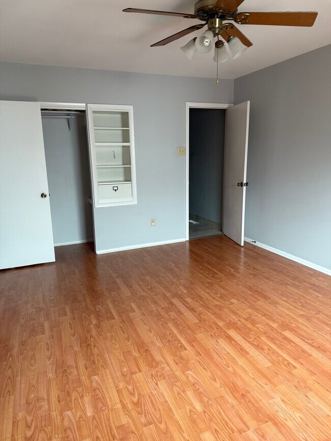 Foto del edificio - 10328 Forest Brook Ln