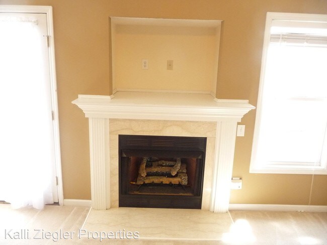 Building Photo - 1429 Aultroy Dr