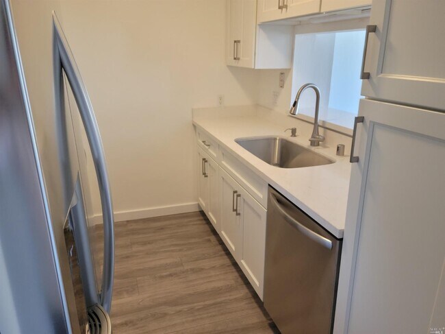 Foto del edificio - 3508 Shelter Creek Dr