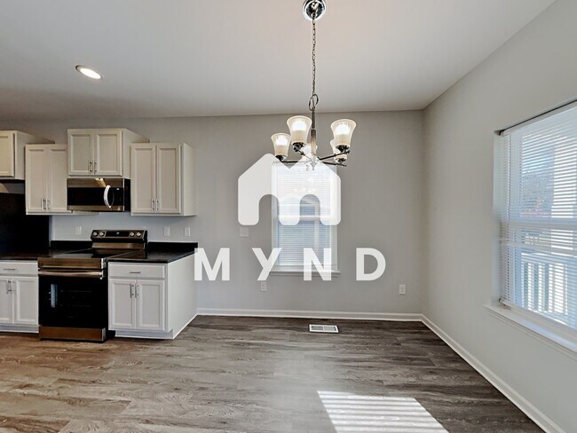 Building Photo - 511 Bingham St