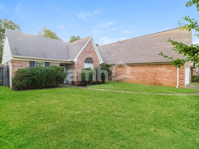 Building Photo - 5767 Kuykendall Dr