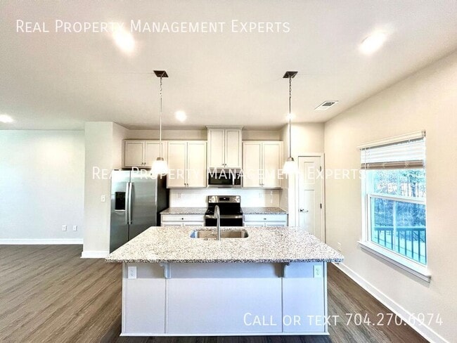 Photo - 1609 Aspire St Townhome