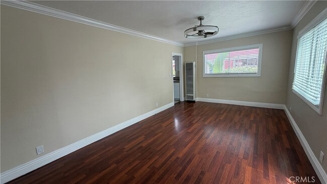 Foto del edificio - 4721 W 162nd St