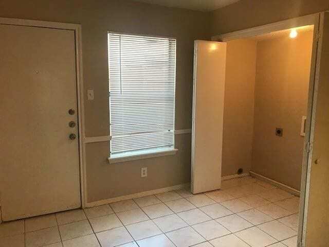 Foto del edificio - 8005 Rothington Rd