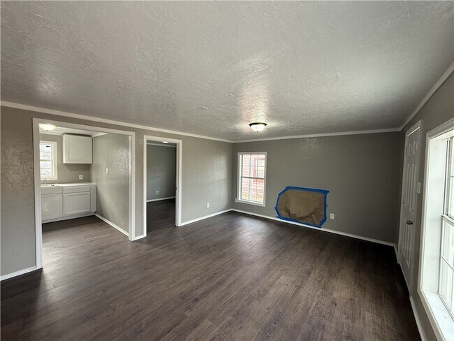 Foto del edificio - 405 W Wm J Bryan Pkwy