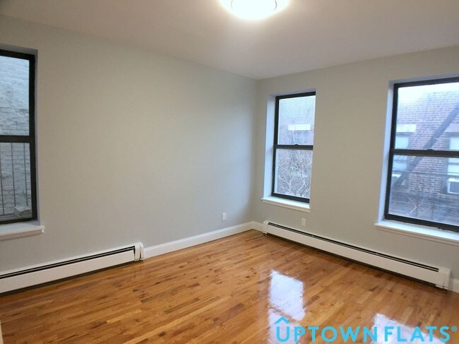 Building Photo - 290 W 147th St