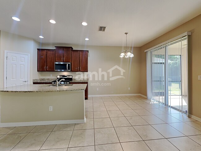 Foto del edificio - 5124 Sanderling Ridge Dr