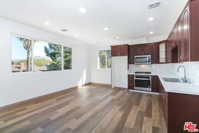 Foto del edificio - 13922 Runnymede St